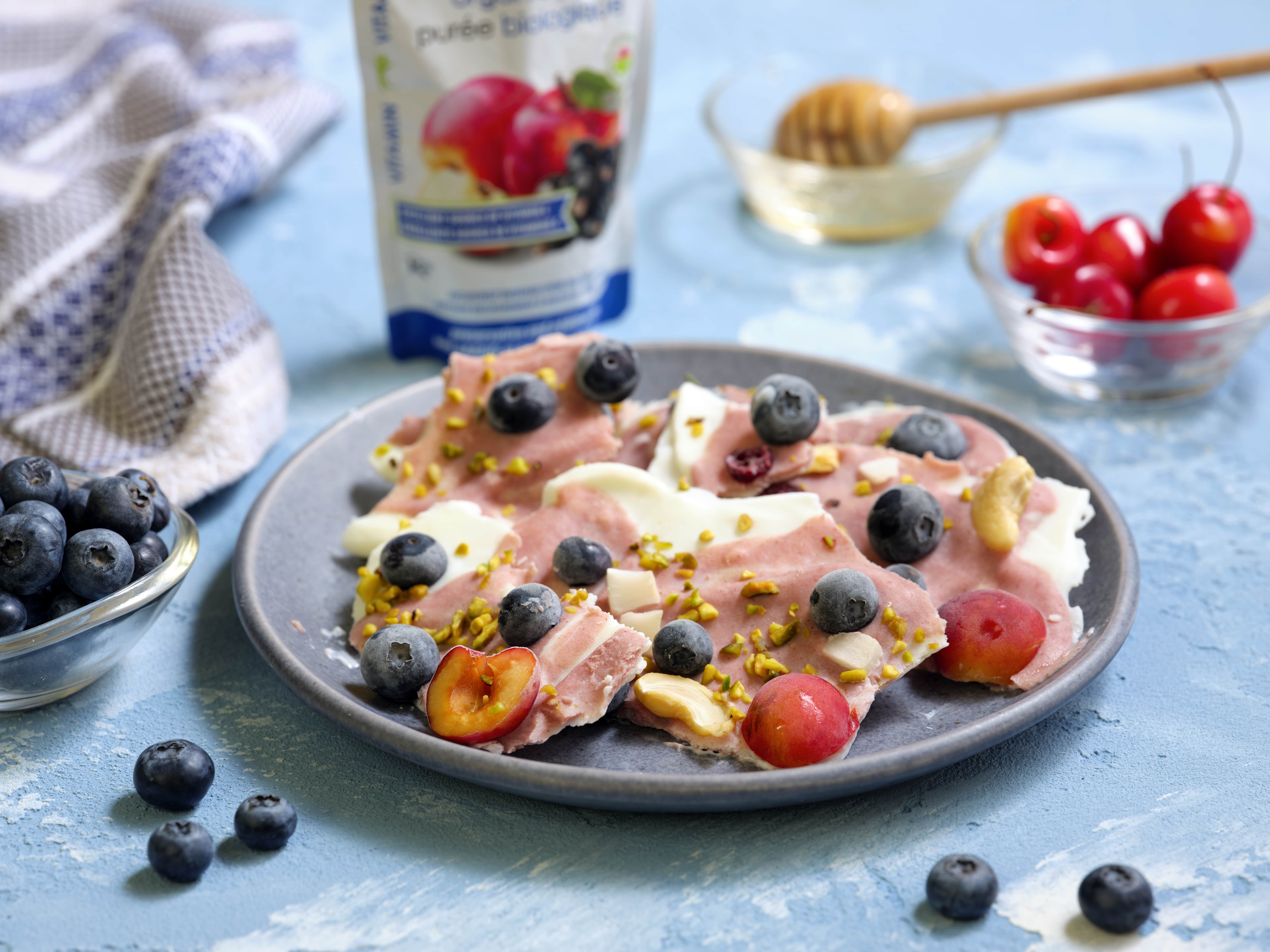 Yogurt and smoothie bar